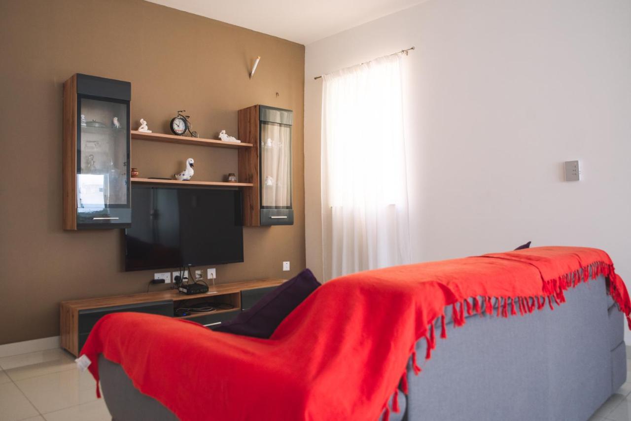 Modern 3 Bedroom With Ac Apartment Zabbar Luaran gambar