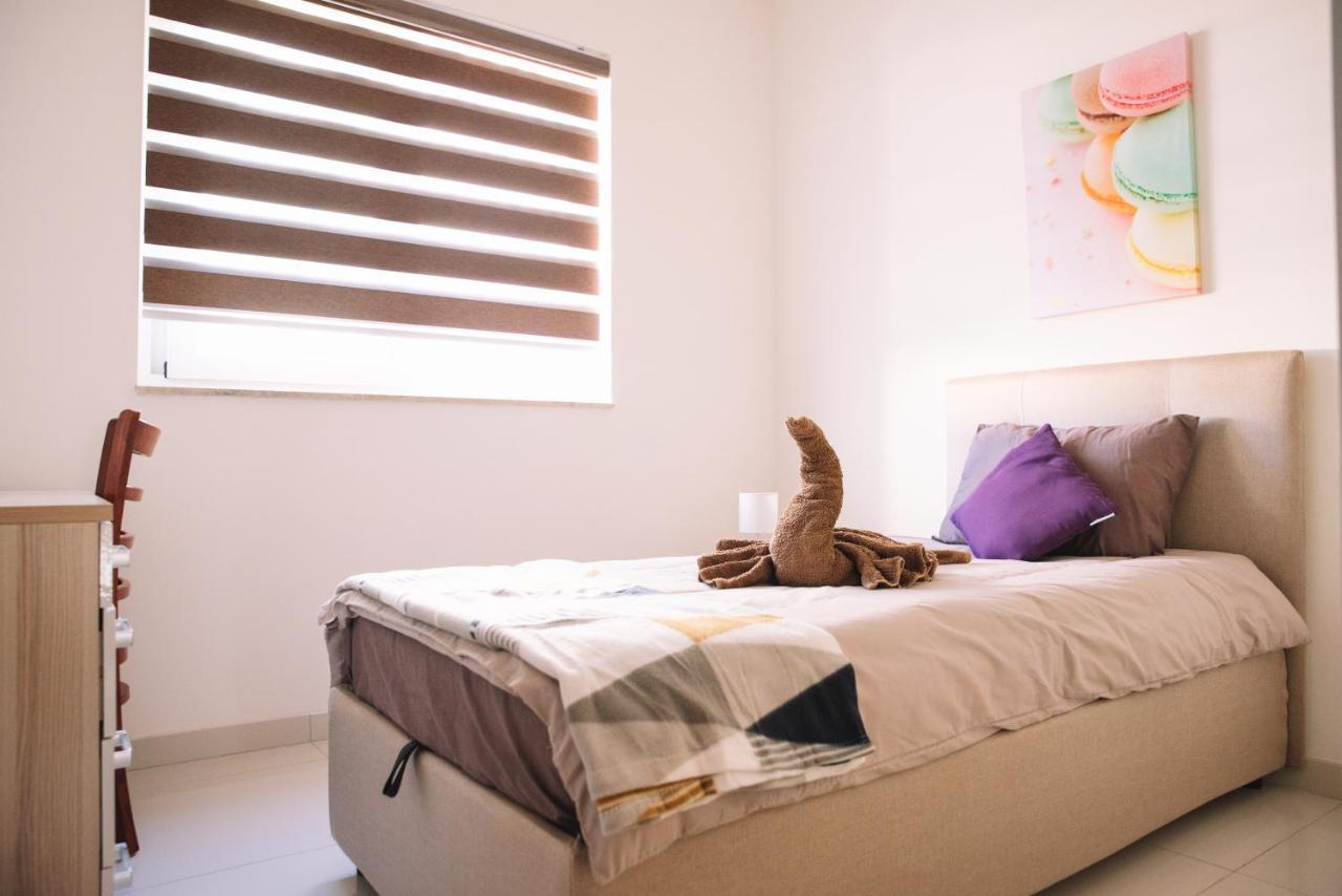 Modern 3 Bedroom With Ac Apartment Zabbar Luaran gambar