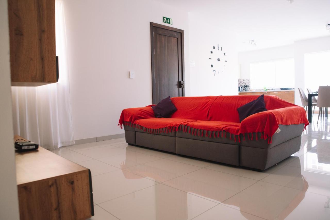 Modern 3 Bedroom With Ac Apartment Zabbar Luaran gambar